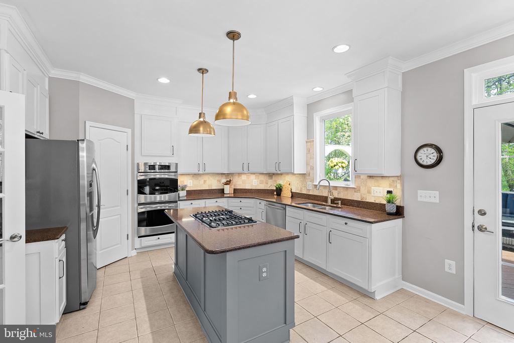 42917 Cattail Meadows Pl