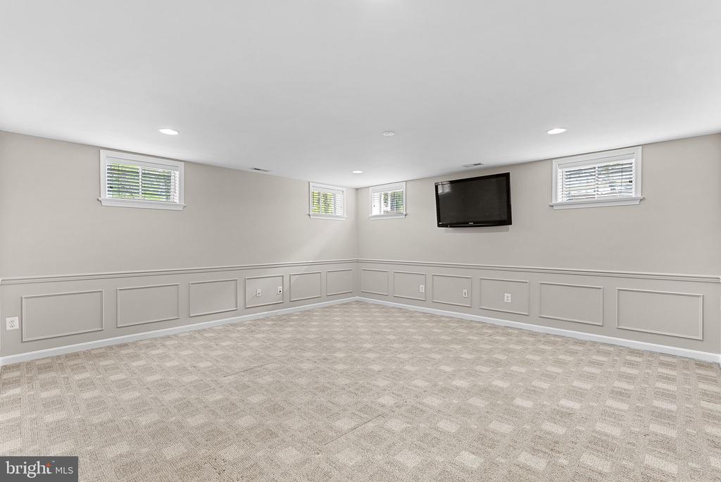 42917 Cattail Meadows Pl