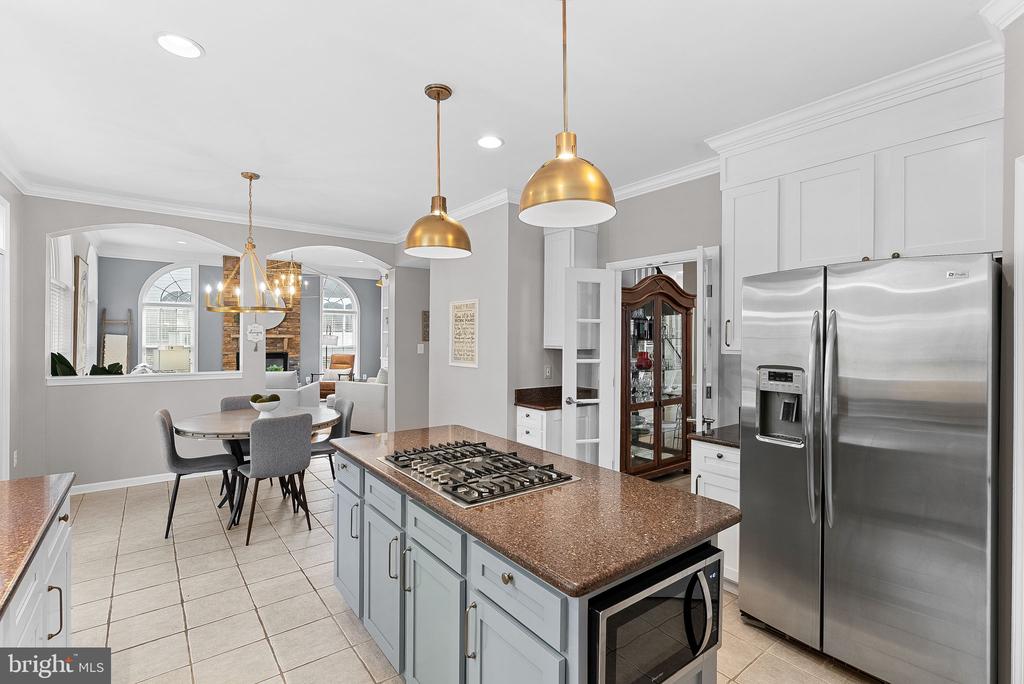 42917 Cattail Meadows Pl