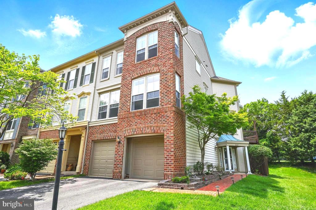 21417 Falling Rock Ter