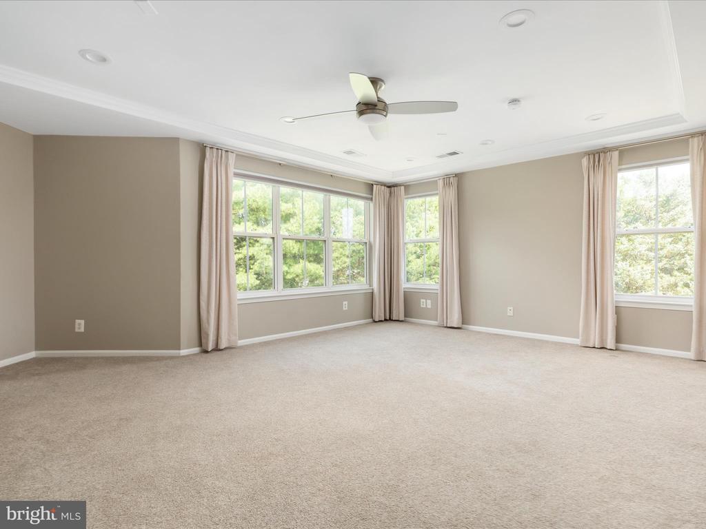 21417 Falling Rock Ter