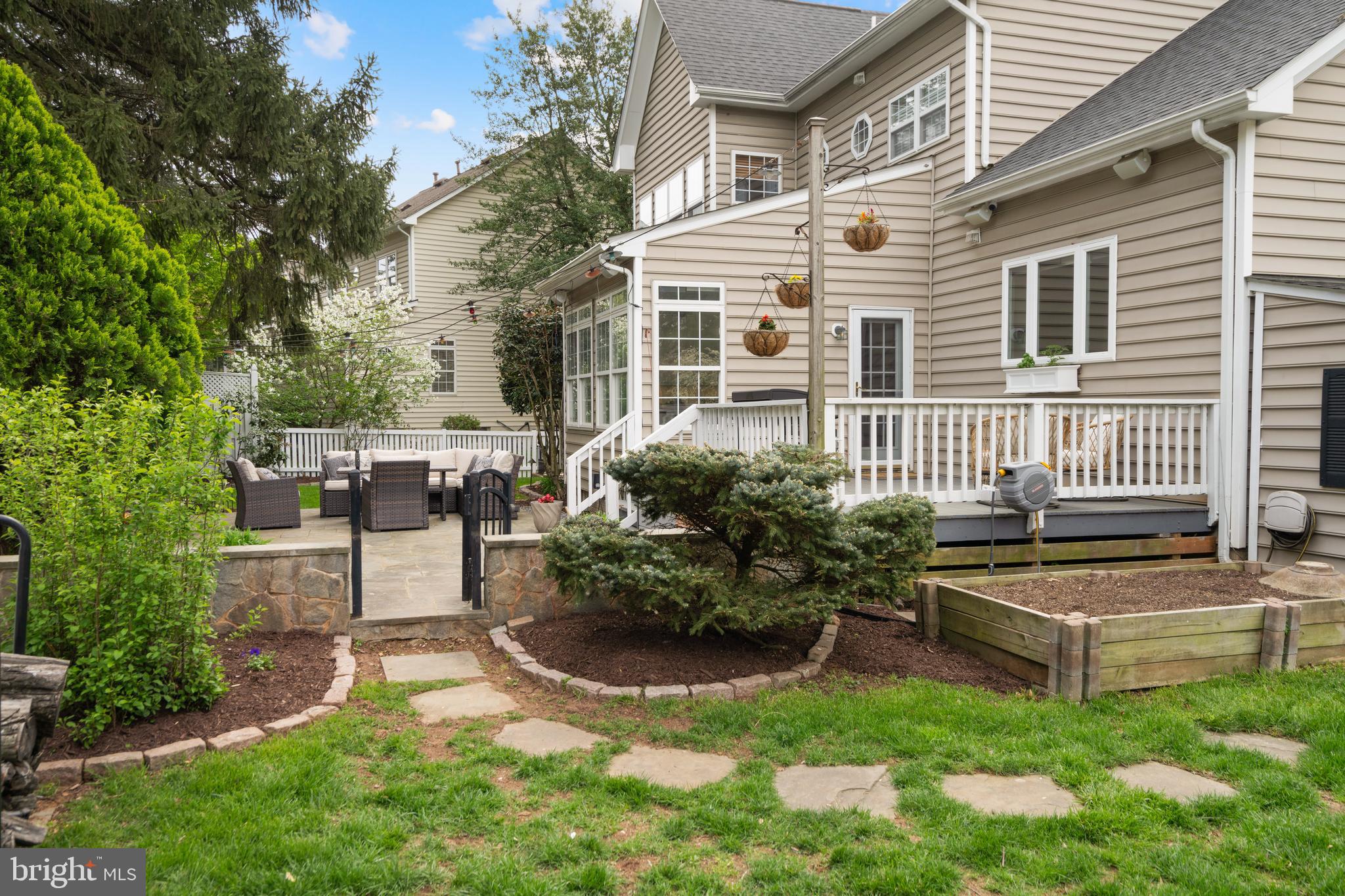 317 Ayrlee Ave NW