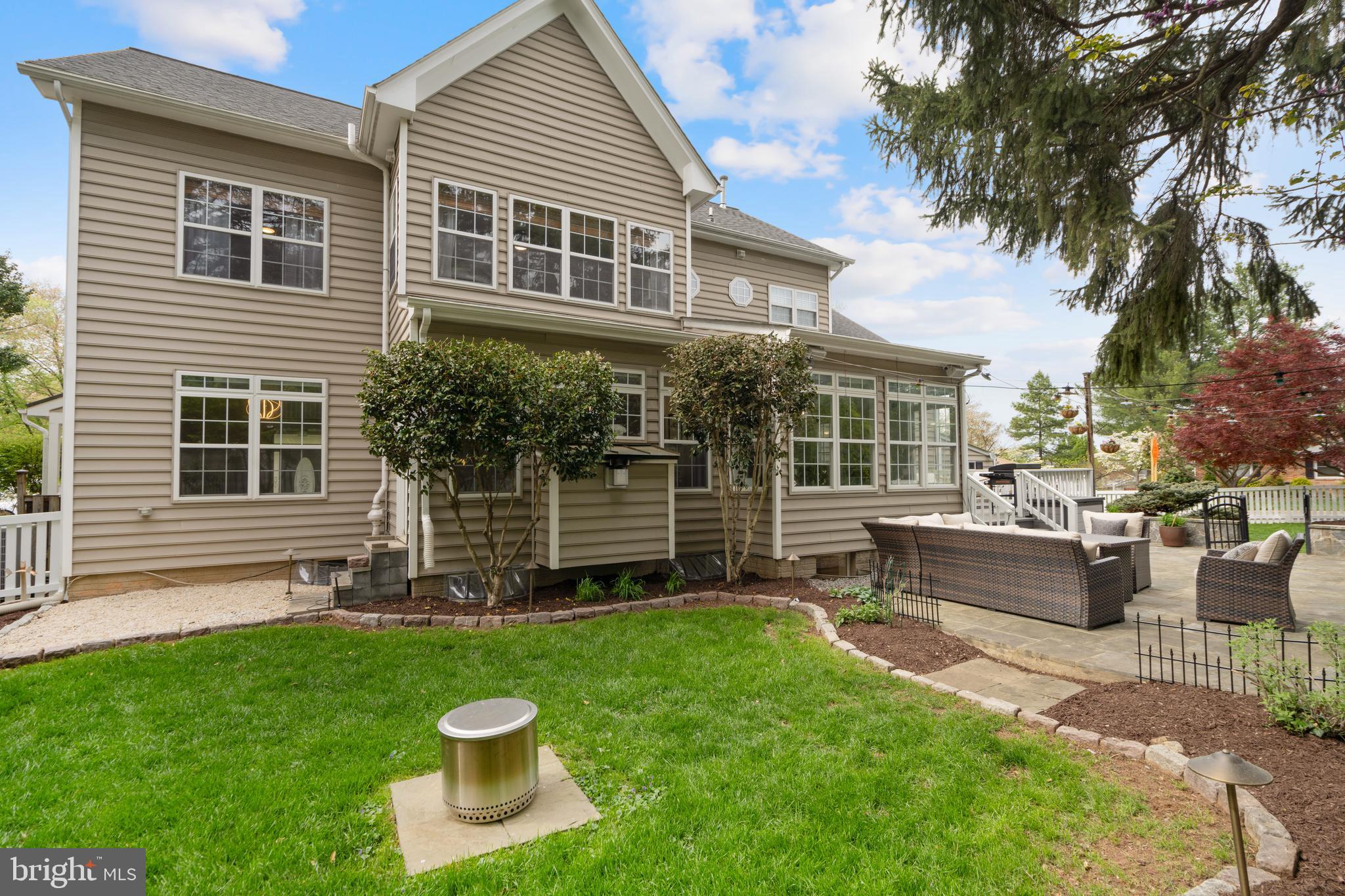 317 Ayrlee Ave NW