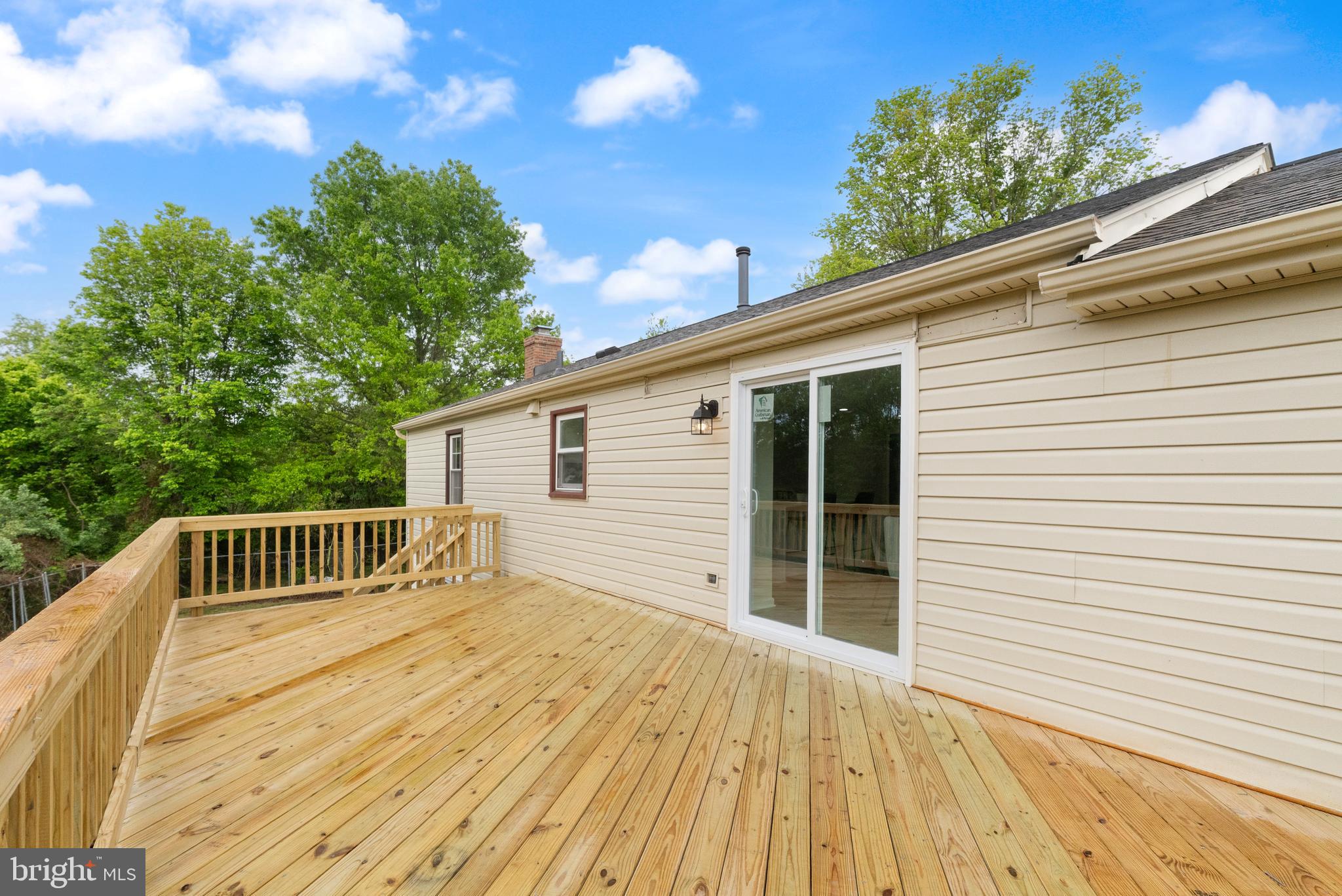 239 N Cameron Ct