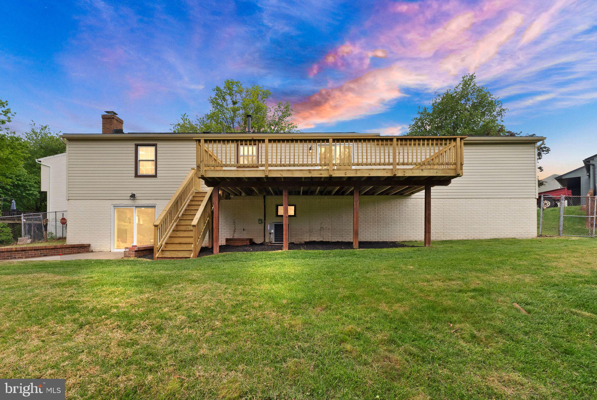 239 N Cameron Ct