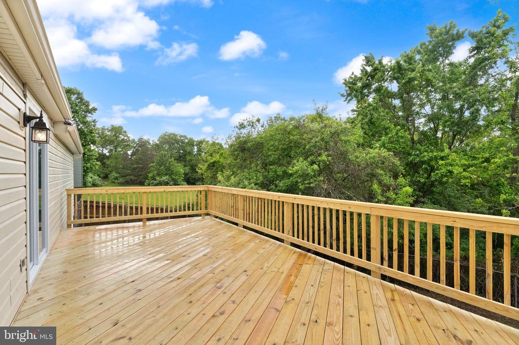 239 N Cameron Ct