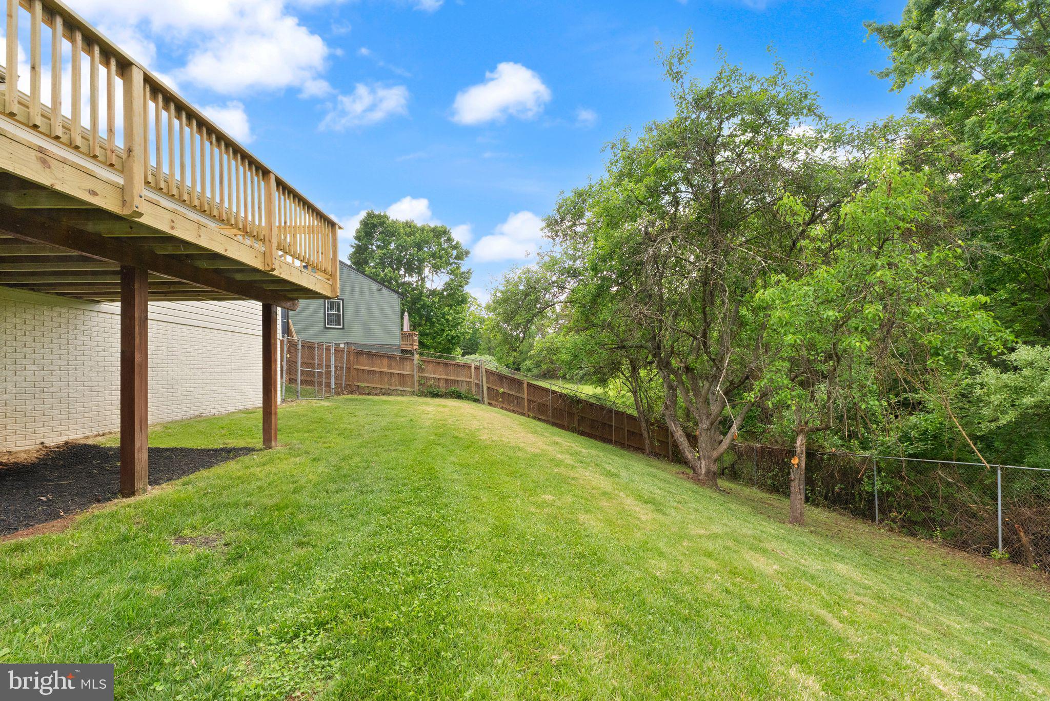 239 N Cameron Ct