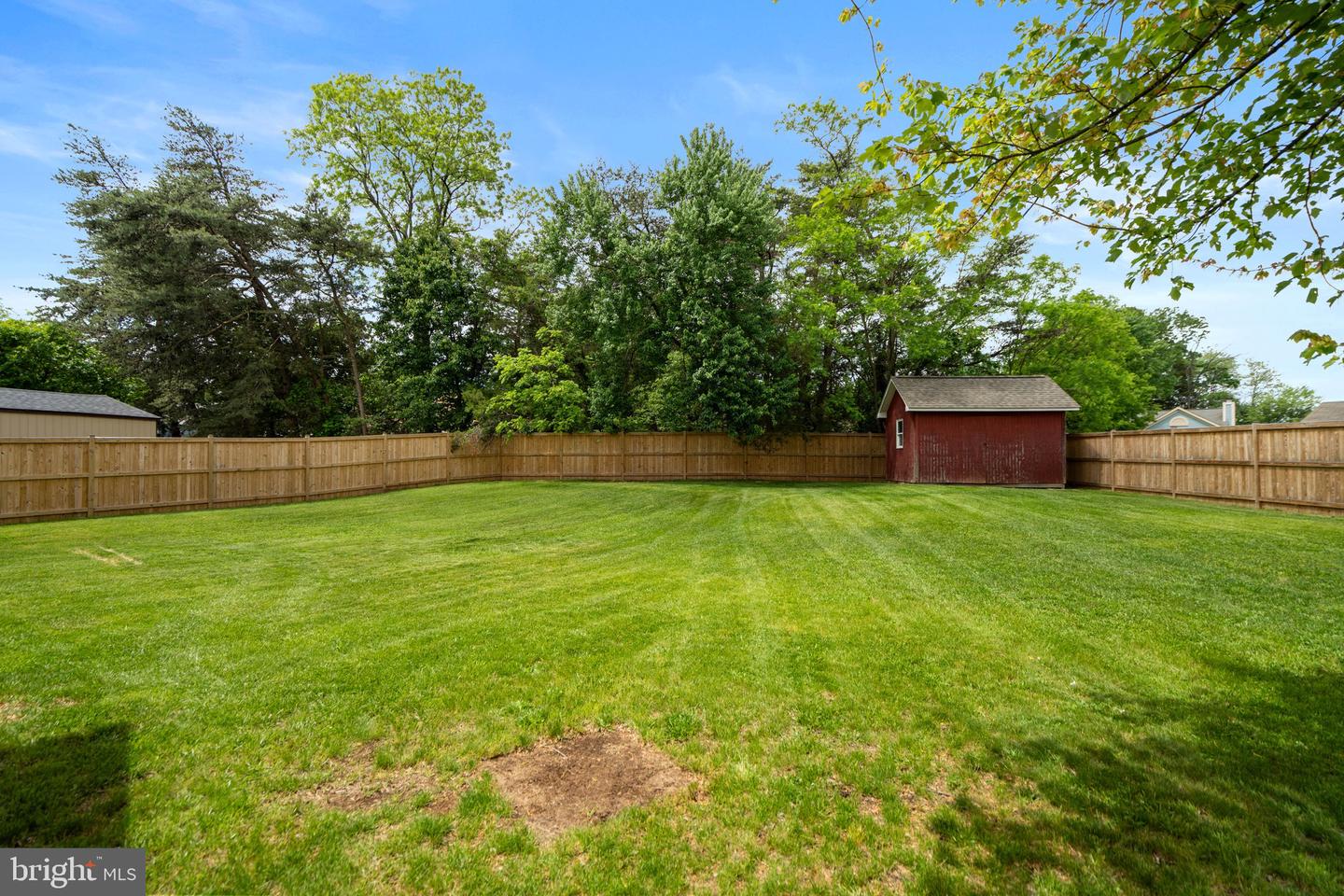 202 Nutmeg Ct