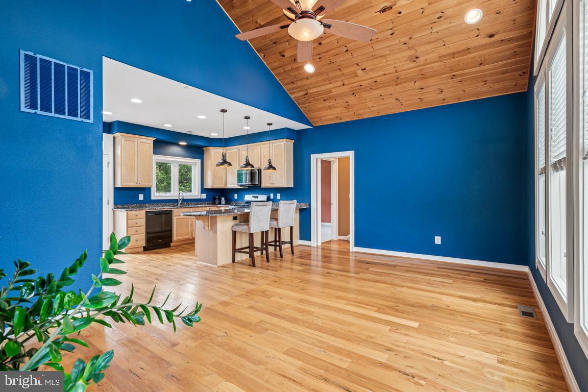 14607 Summit View Ln
