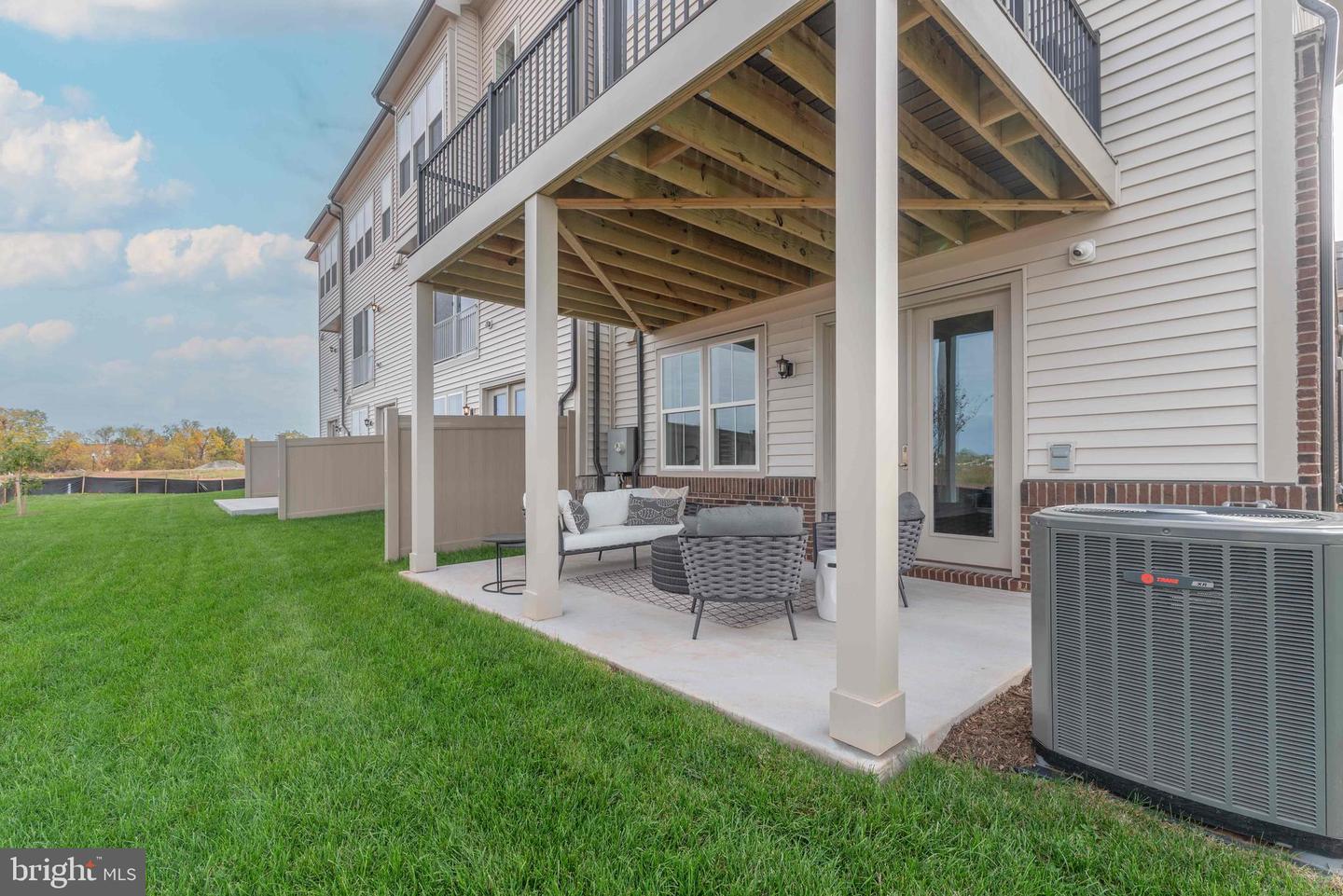 23675 Hardesty Ter