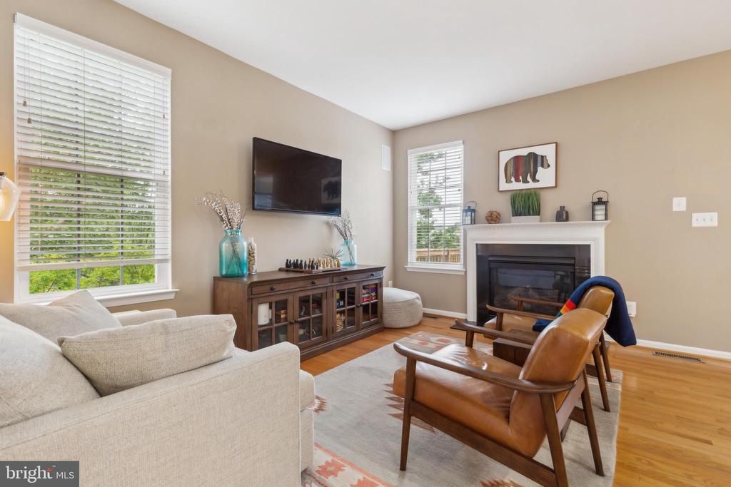 22615 Upperville Heights Sq
