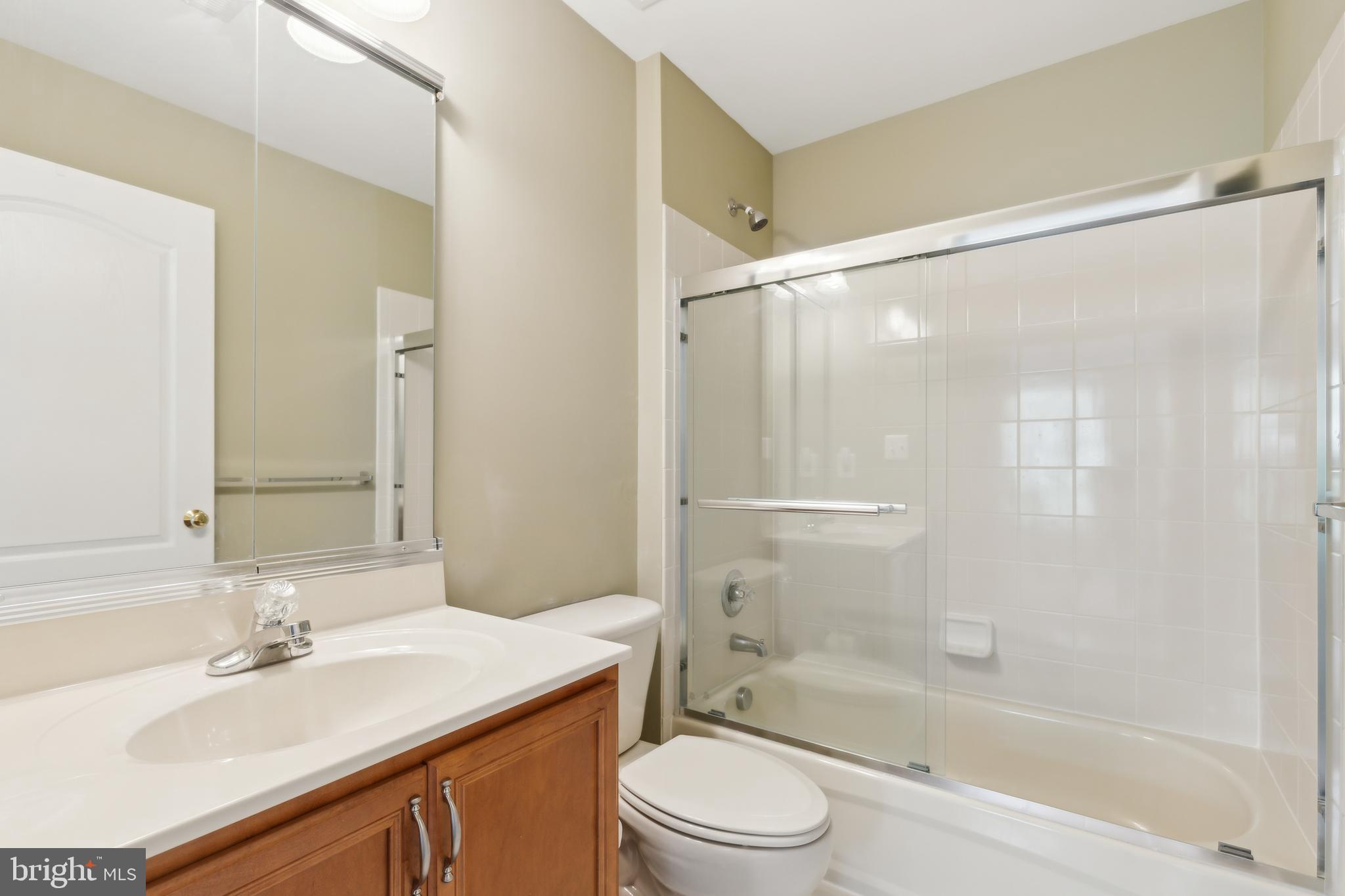 22615 Upperville Heights Sq