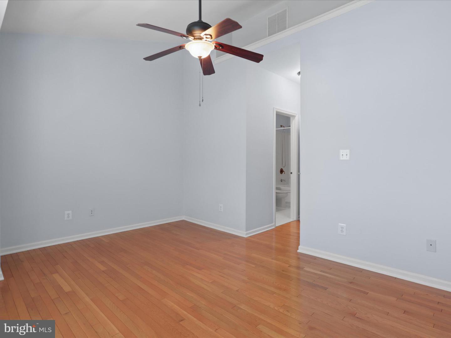 20421 TRAILS END TER