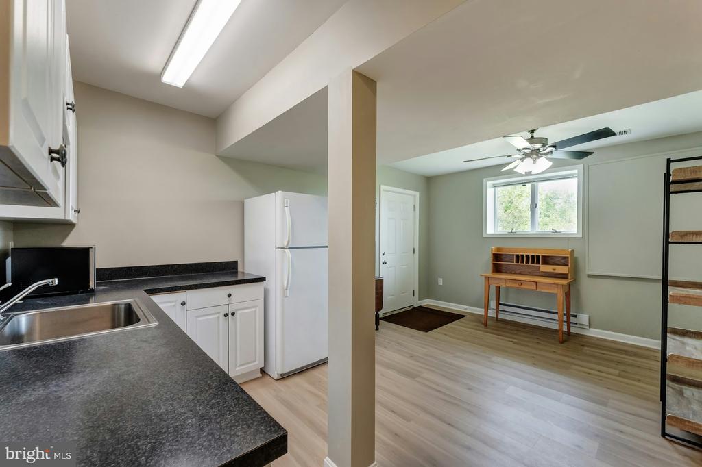 17045 Hamilton Station Rd
