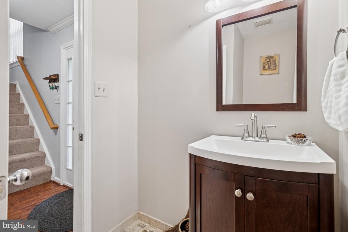 136 CONNERY TERRACE SW