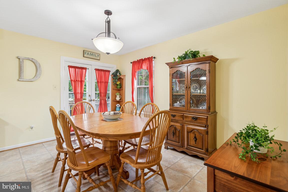 136 CONNERY TERRACE SW