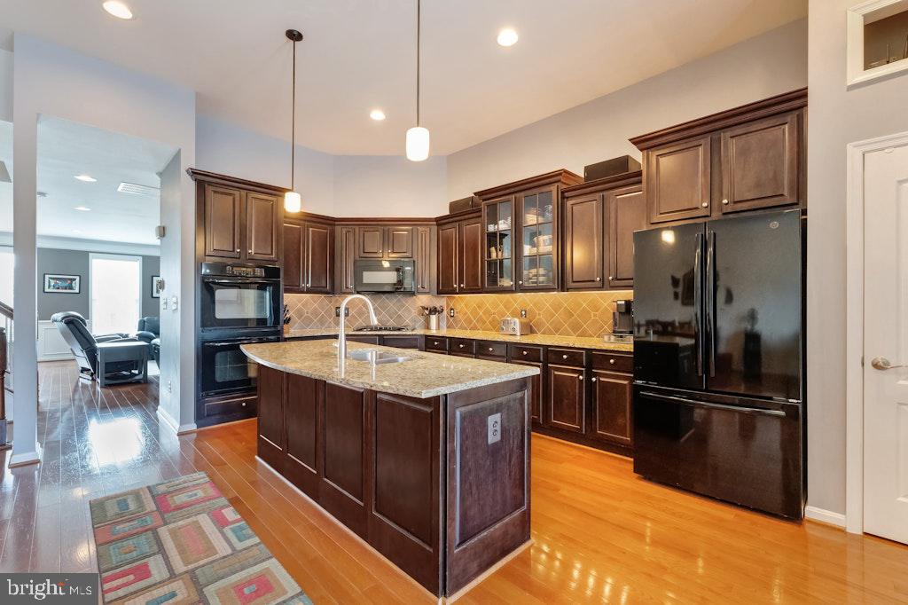 25119 Sweetspire Sq
