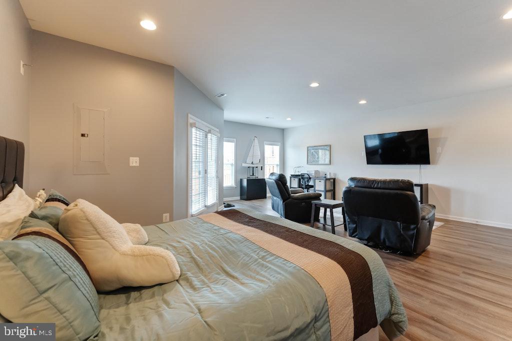 25119 Sweetspire Sq