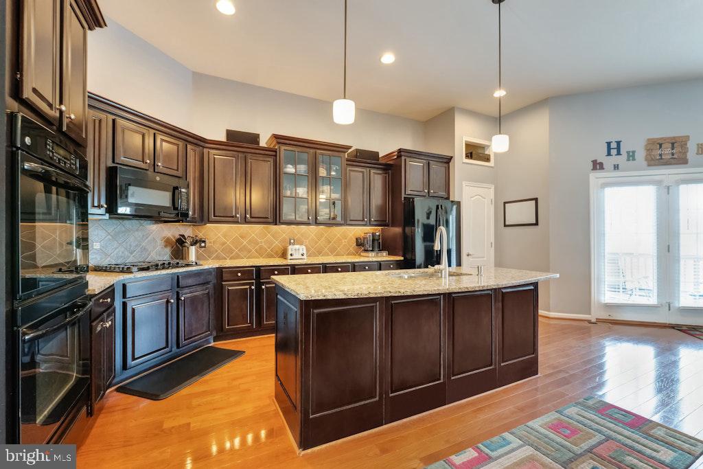 25119 Sweetspire Sq
