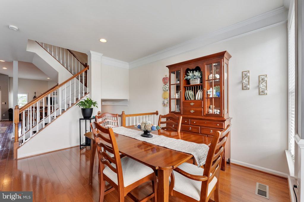 25119 Sweetspire Sq