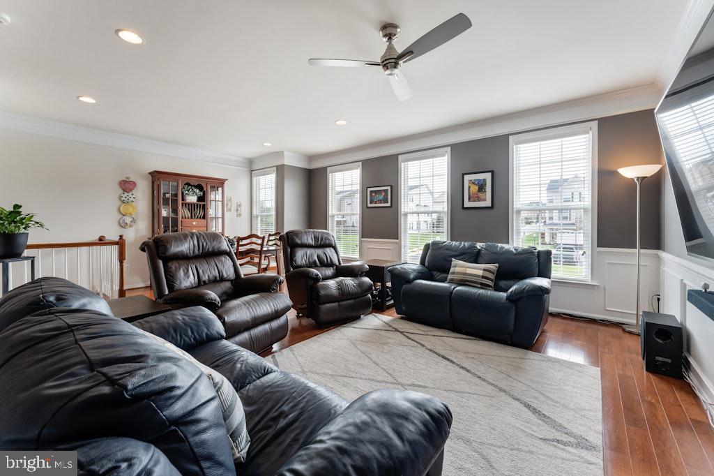 25119 Sweetspire Sq