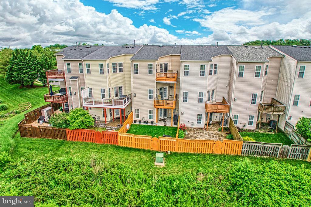 25119 Sweetspire Sq