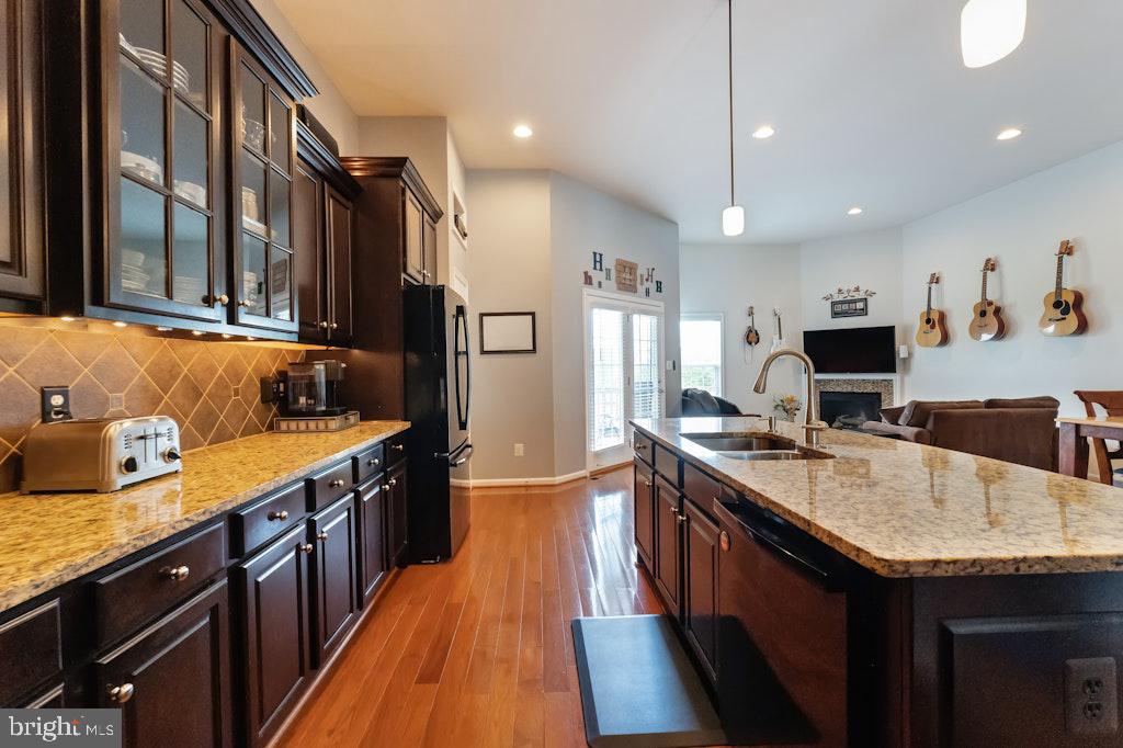 25119 Sweetspire Sq