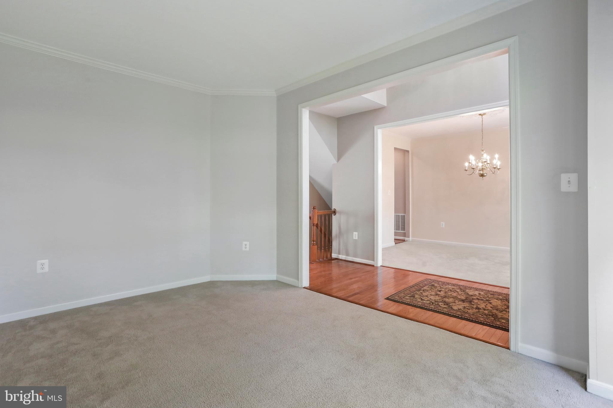 228 E King James St