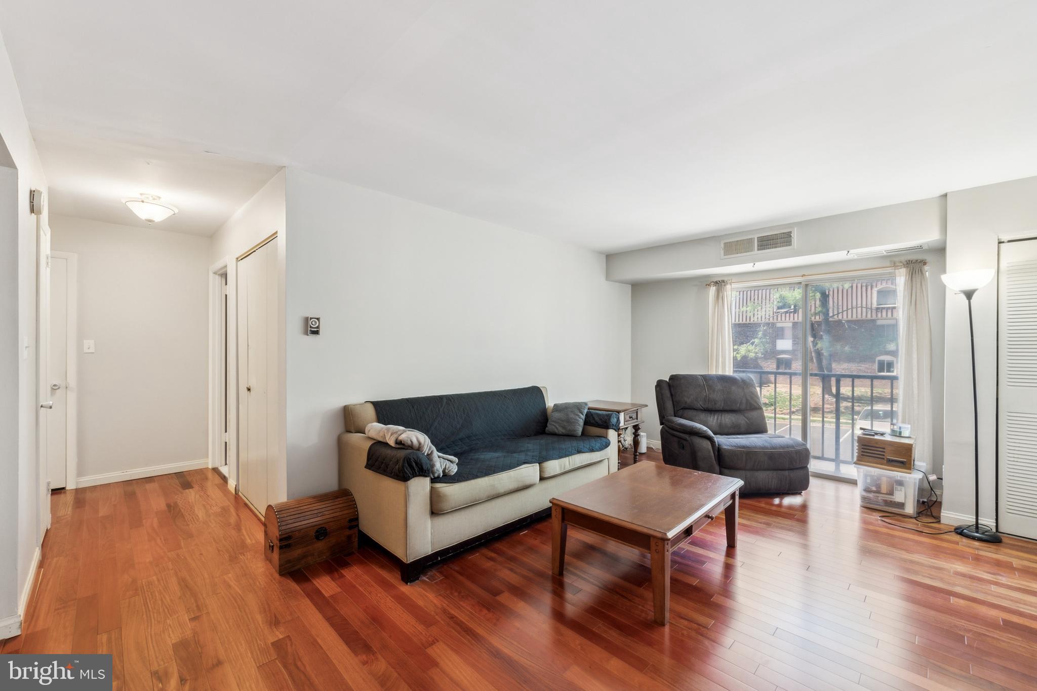 420 E Cornell Dr #8