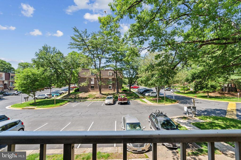 420 E Cornell Dr #8