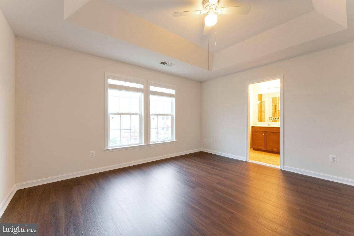 25120 SWEET MYRTLE SQUARE