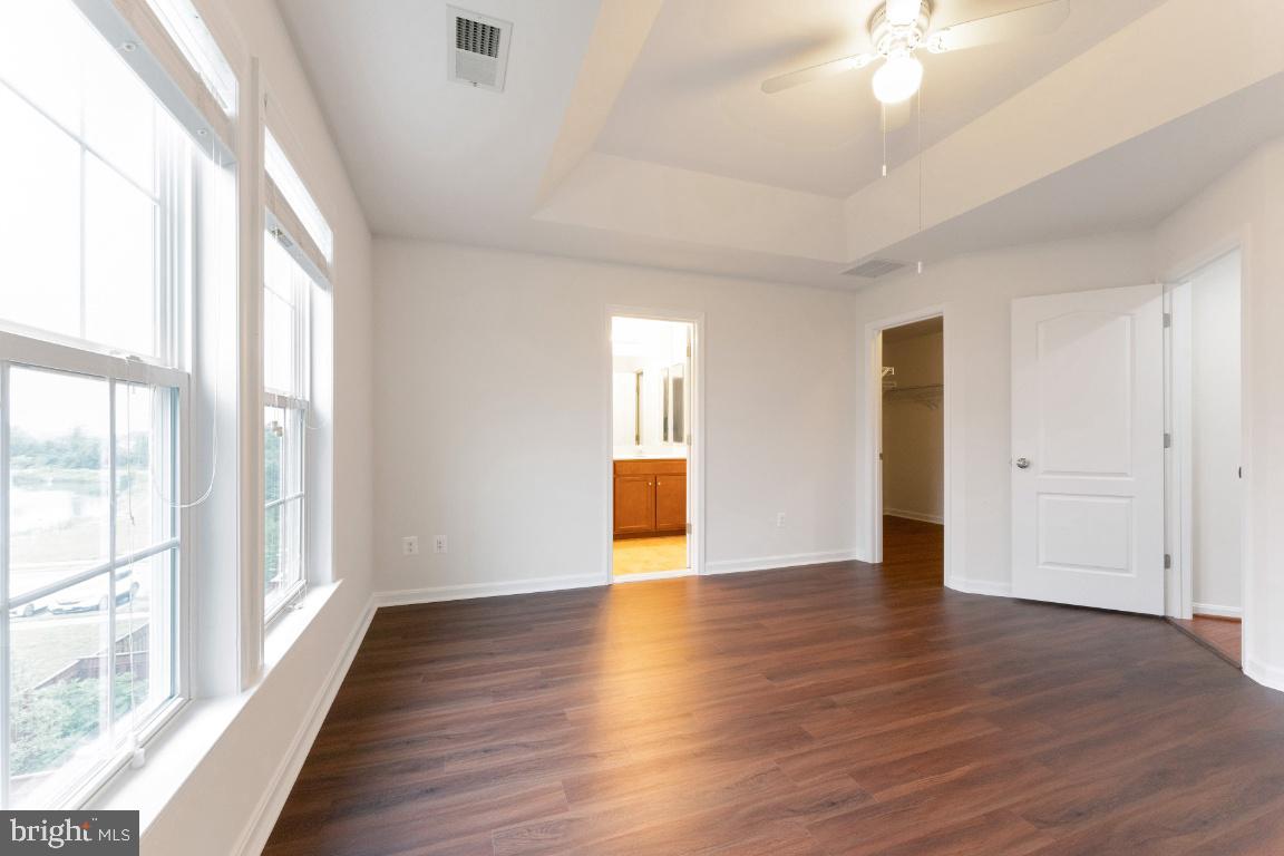 25120 SWEET MYRTLE SQUARE