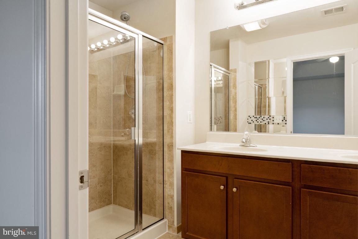 25120 SWEET MYRTLE SQUARE