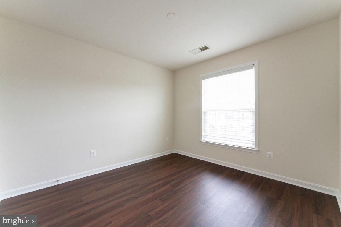 25120 SWEET MYRTLE SQUARE
