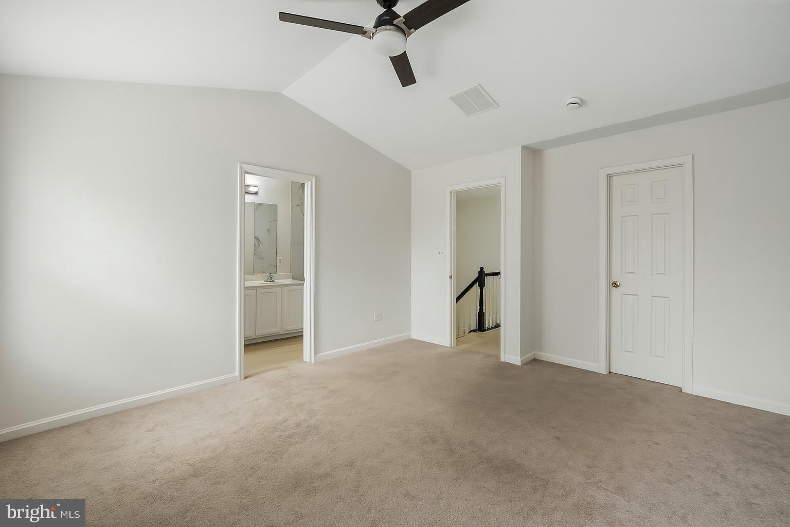 21748 Kings Crossing Ter