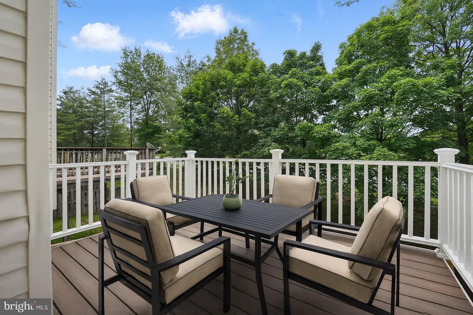 21748 Kings Crossing Ter