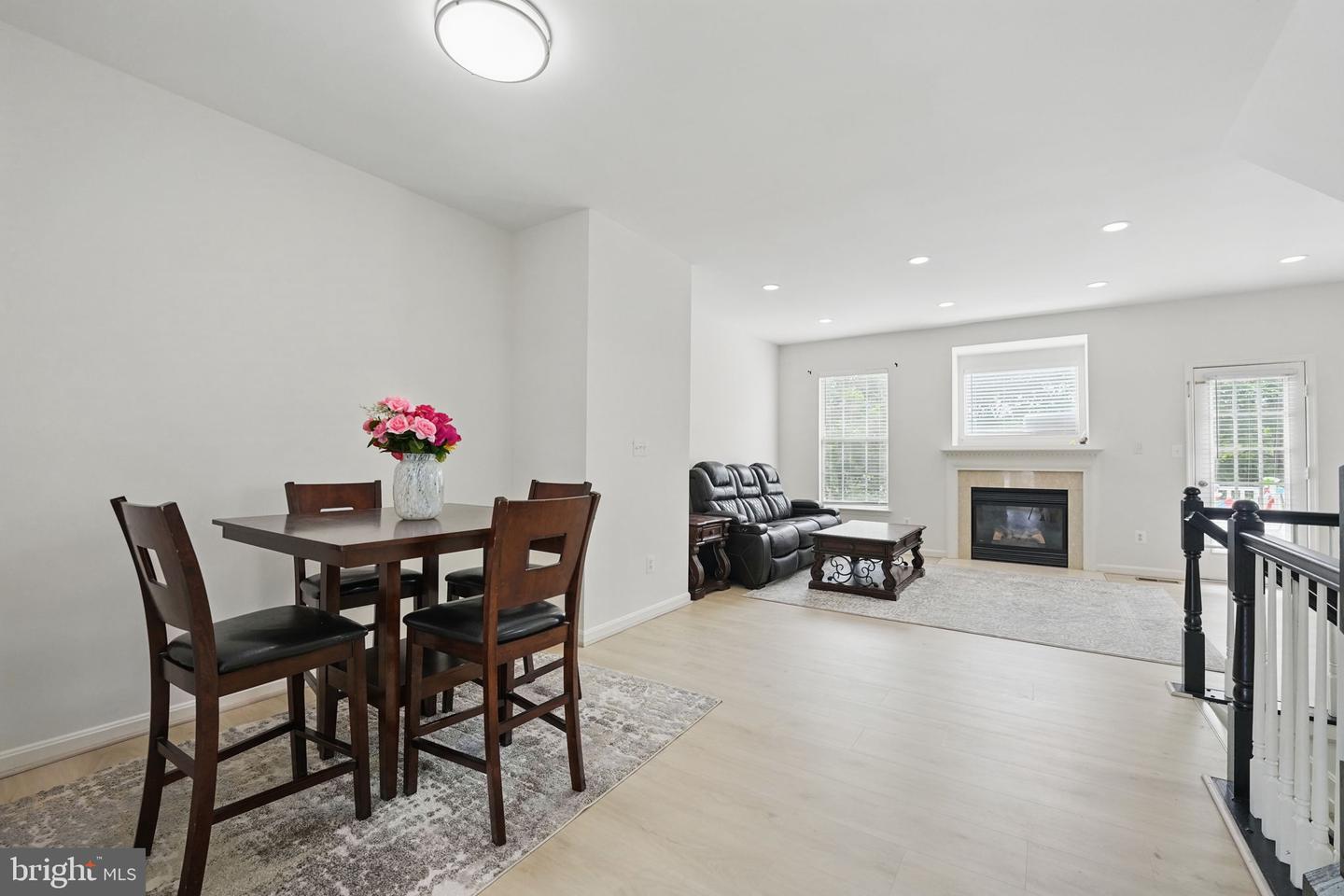 21748 Kings Crossing Ter