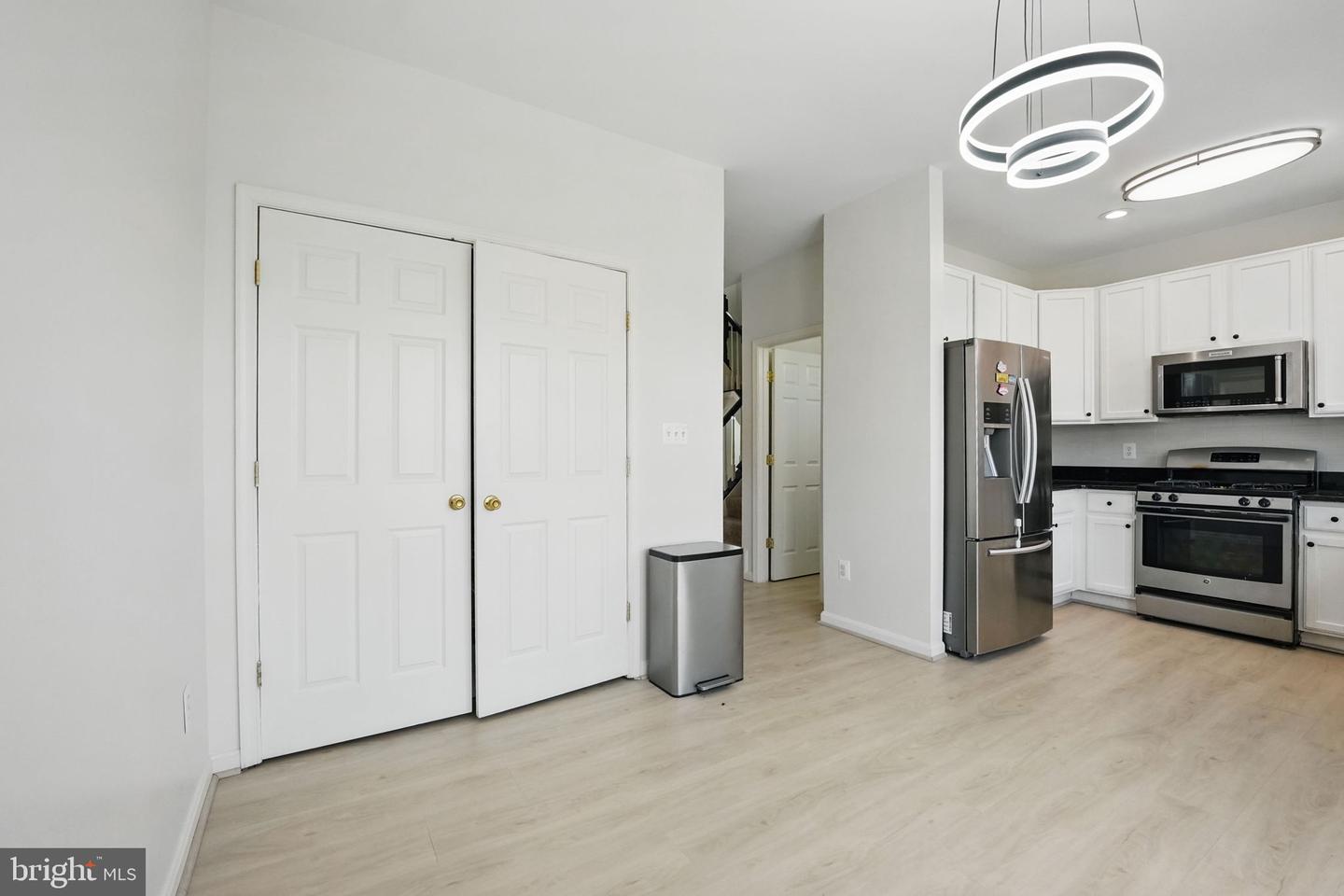 21748 Kings Crossing Ter
