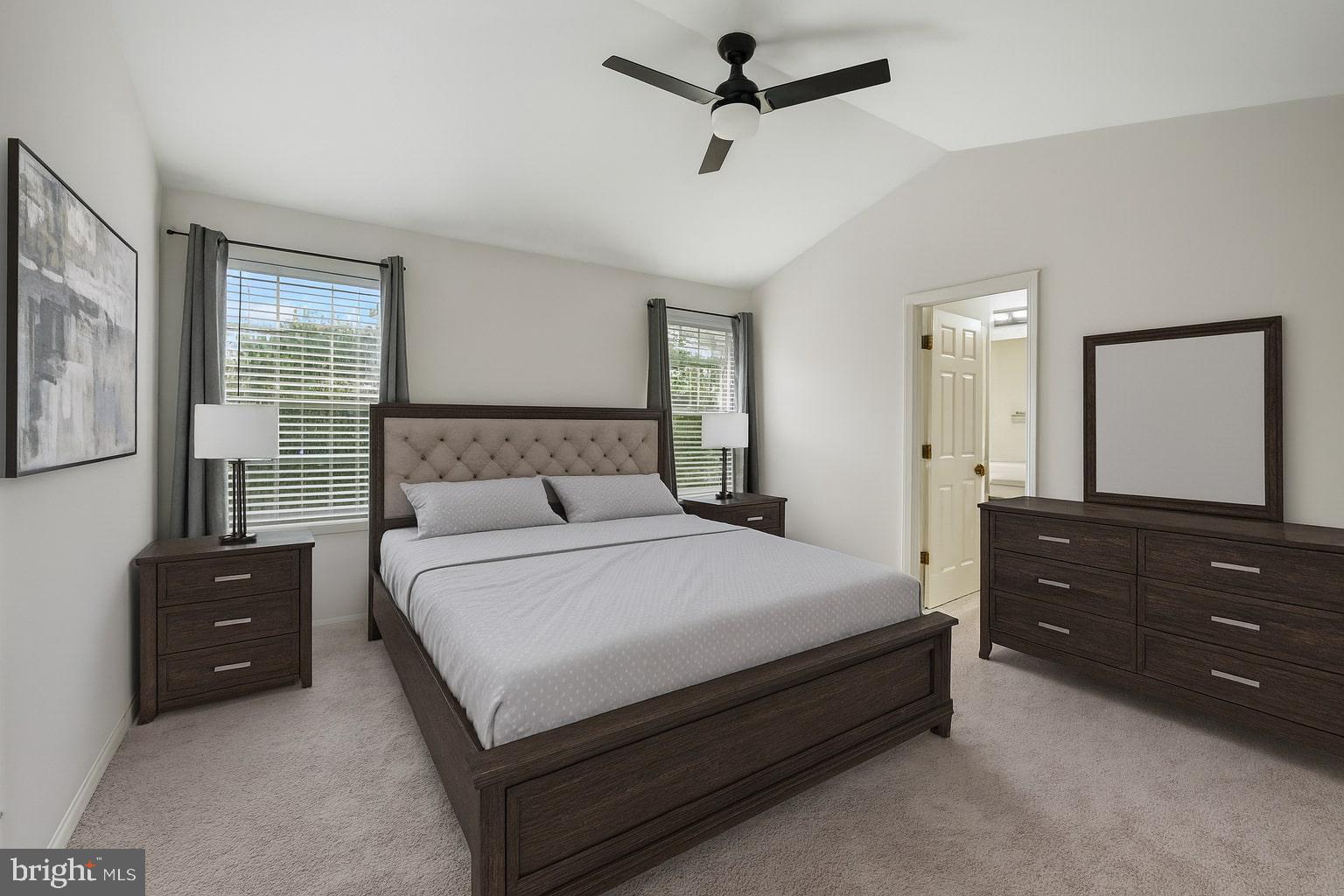 21748 Kings Crossing Ter