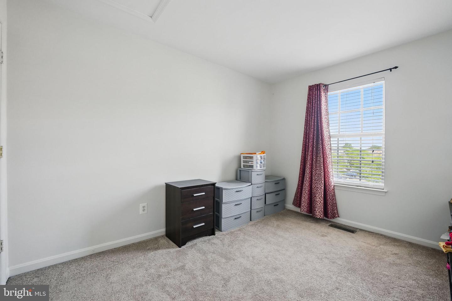 21748 Kings Crossing Ter