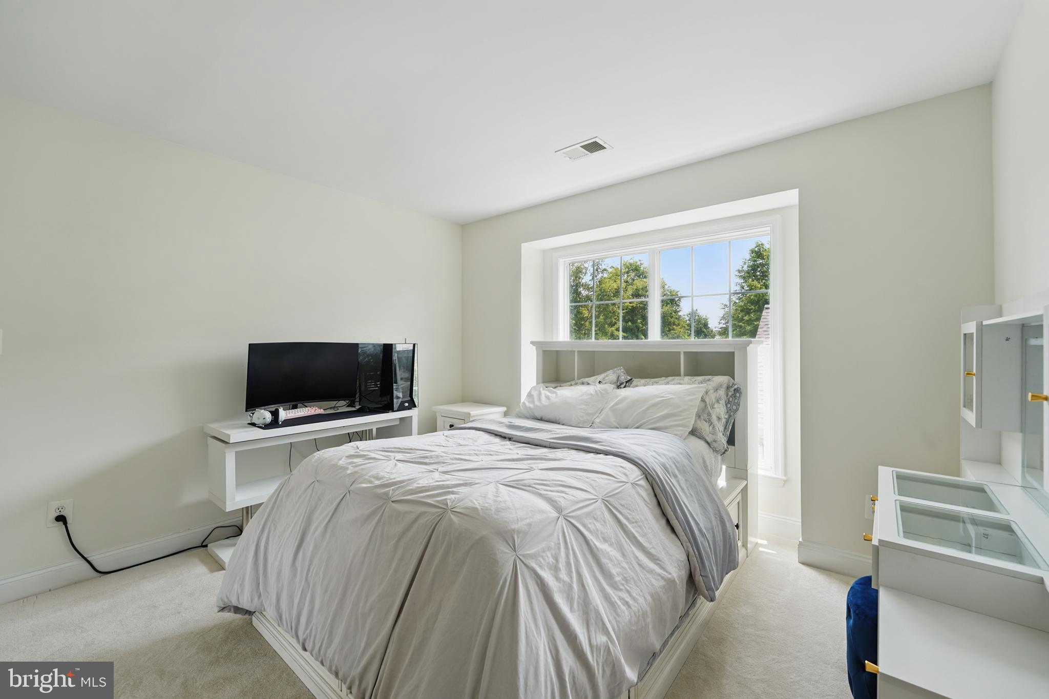 19885 NAPLES LAKES TERRACE