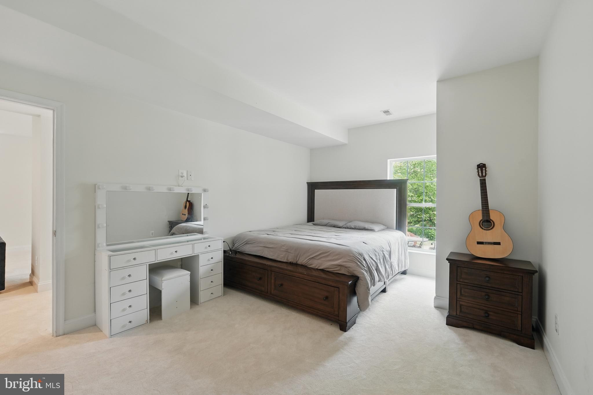 19885 NAPLES LAKES TERRACE