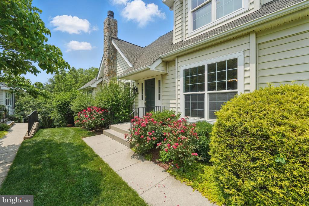19885 NAPLES LAKES TERRACE