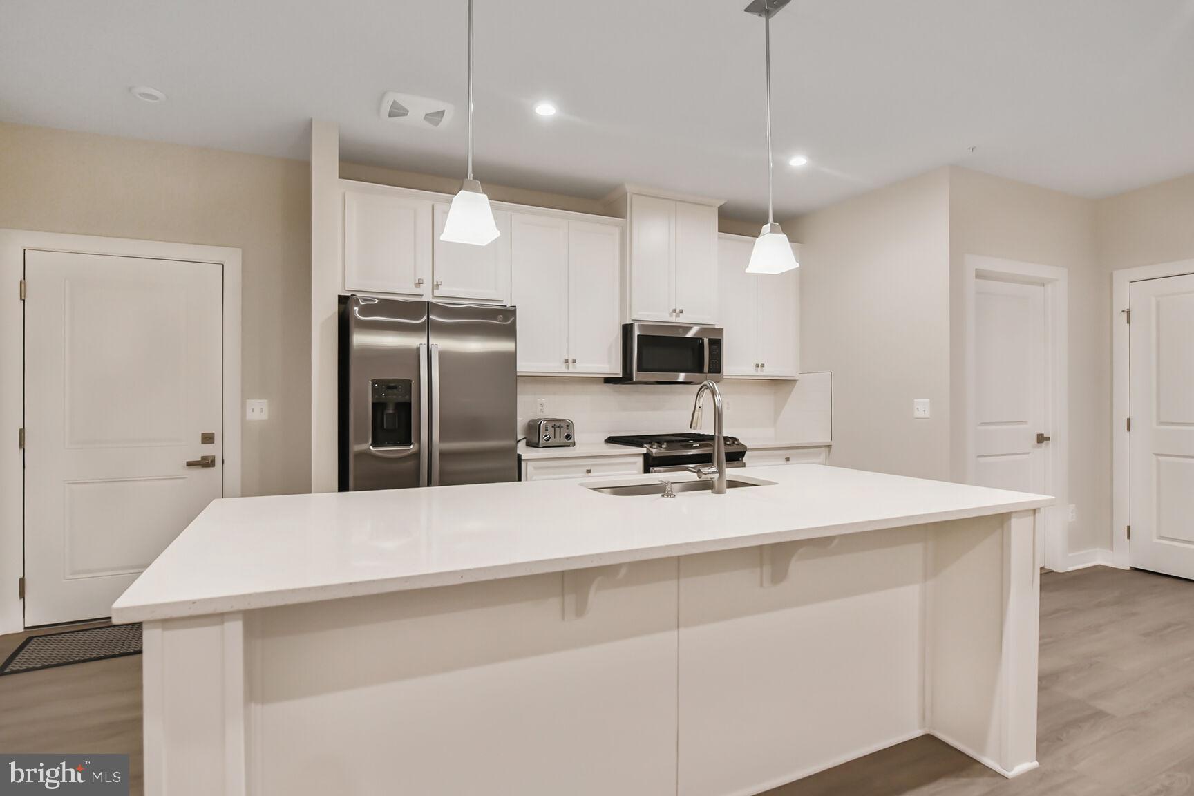 21460 MOUNT STERLING TER #103