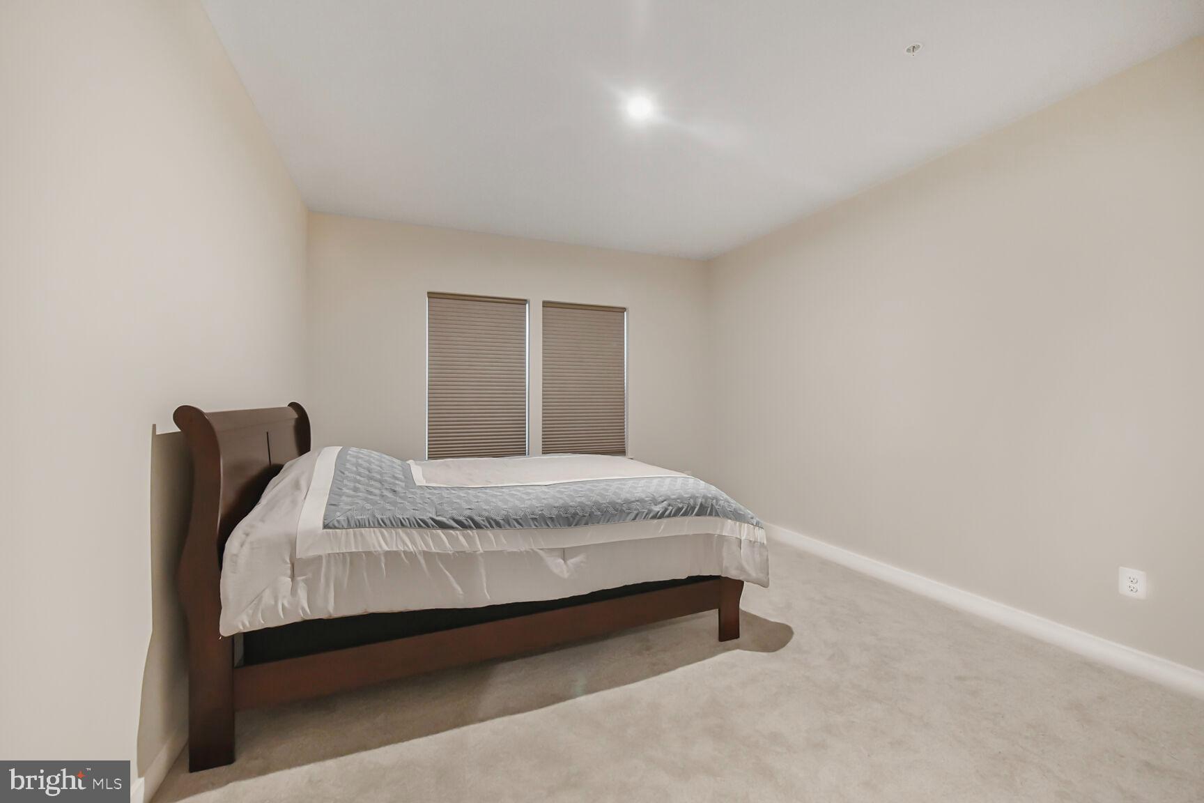 21460 MOUNT STERLING TER #103