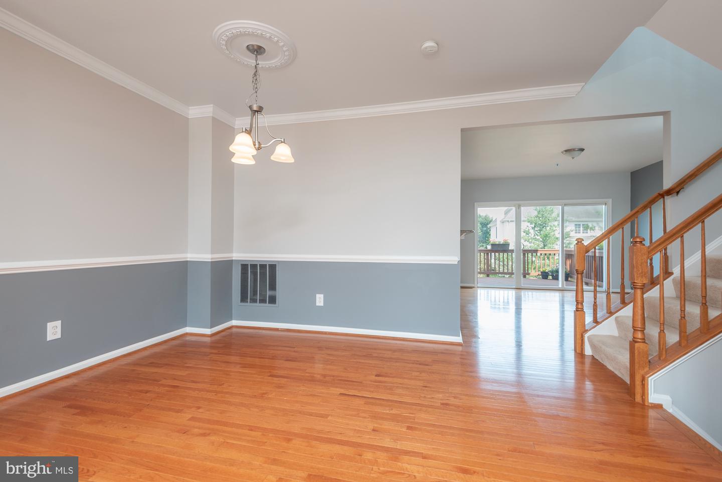 42724 ROLLING ROCK SQ