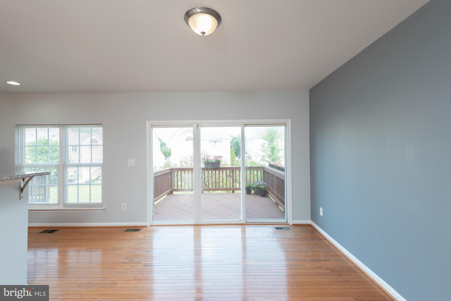 42724 ROLLING ROCK SQ