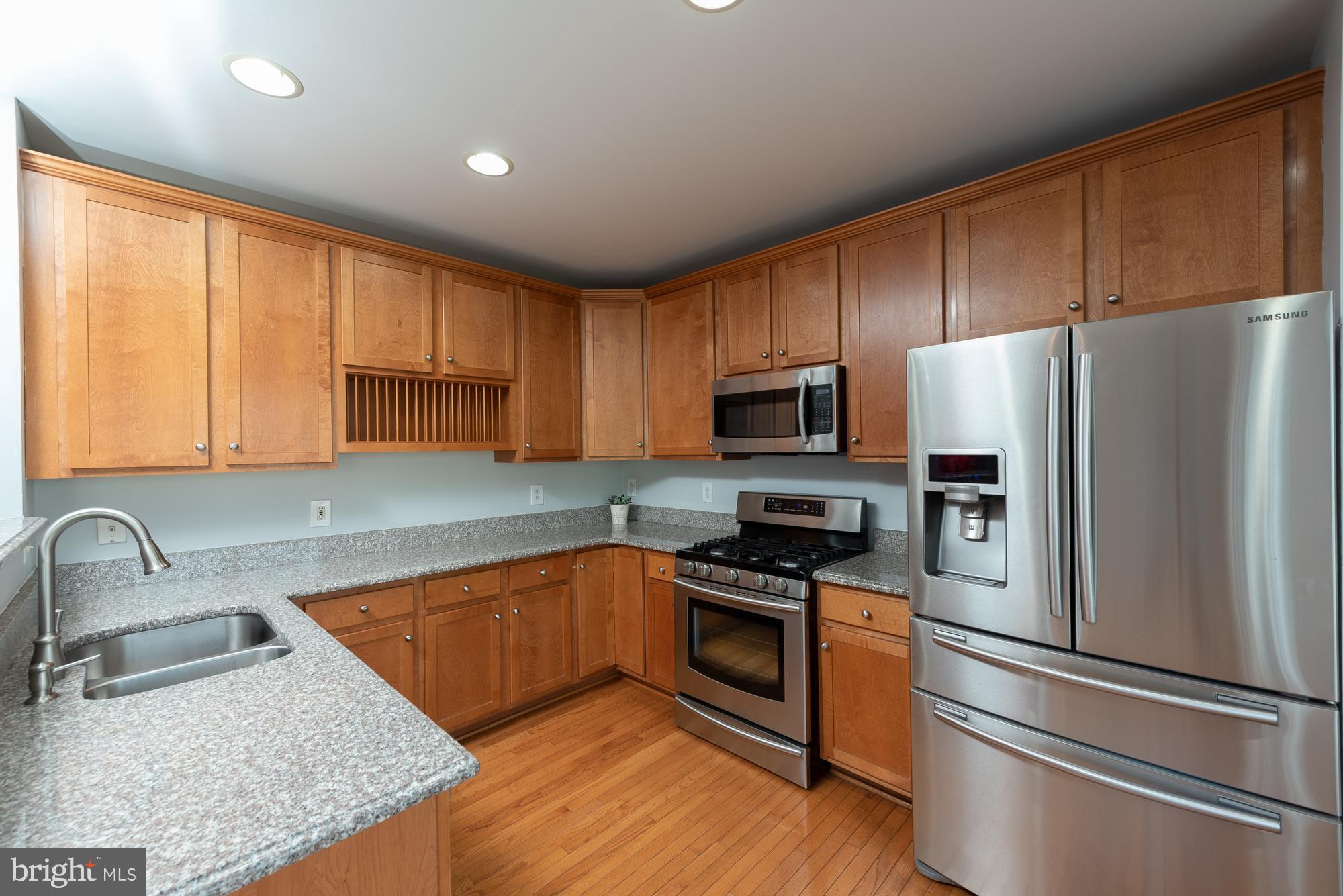 42724 ROLLING ROCK SQ