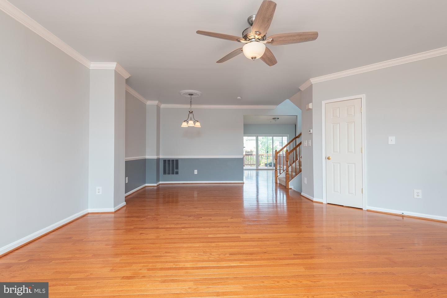 42724 ROLLING ROCK SQ