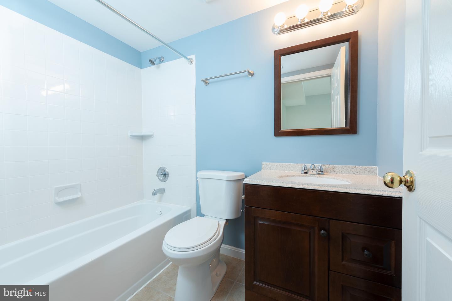 42724 ROLLING ROCK SQ